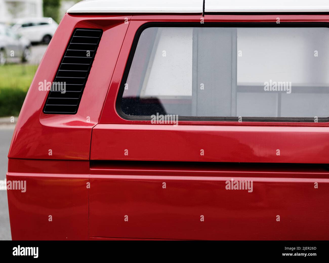 camionnette de livraison rouge. partie de transport. voiture moderne Banque D'Images