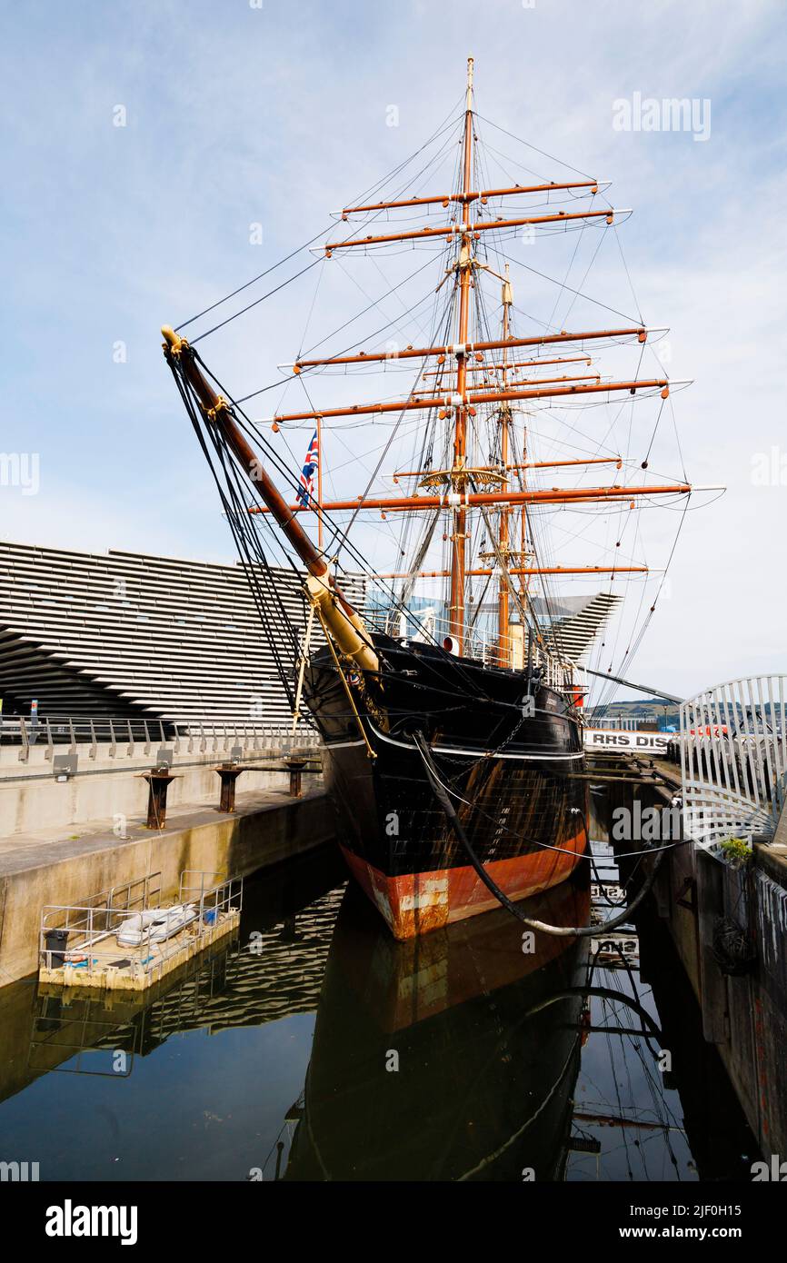 Royal Research Ship RRS Discovery. Navire d'exploration de l'Antarctique utilisé par Scott et Shackleton. Discovery point, Dundee, Angus, Écosse. Le design V&A. Banque D'Images