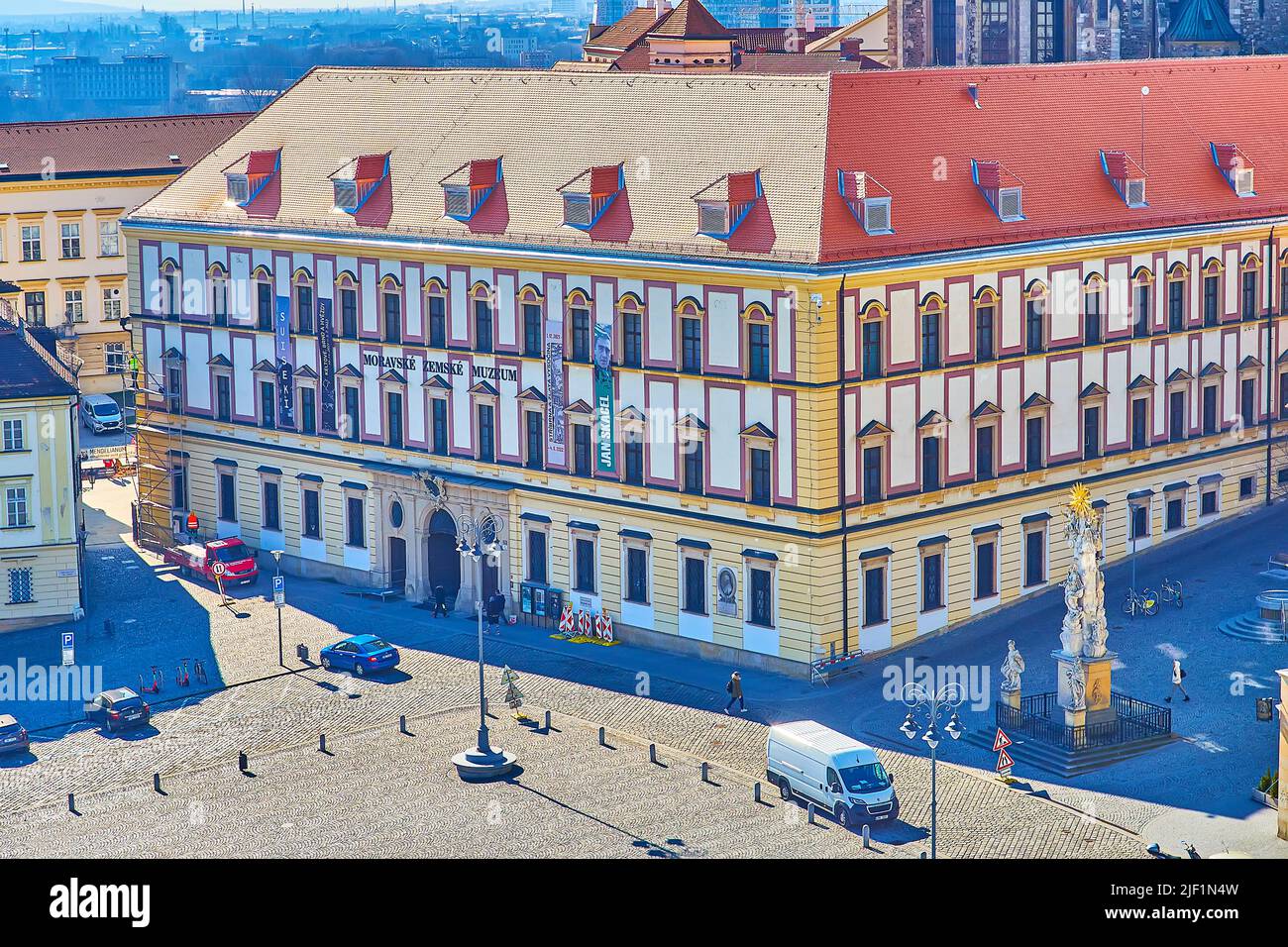 BRNO, RÉPUBLIQUE TCHÈQUE - 10 MARS 2022 : le monument du musée morave dans la vieille ville, sur 10 mars à Brno, République tchèque Banque D'Images