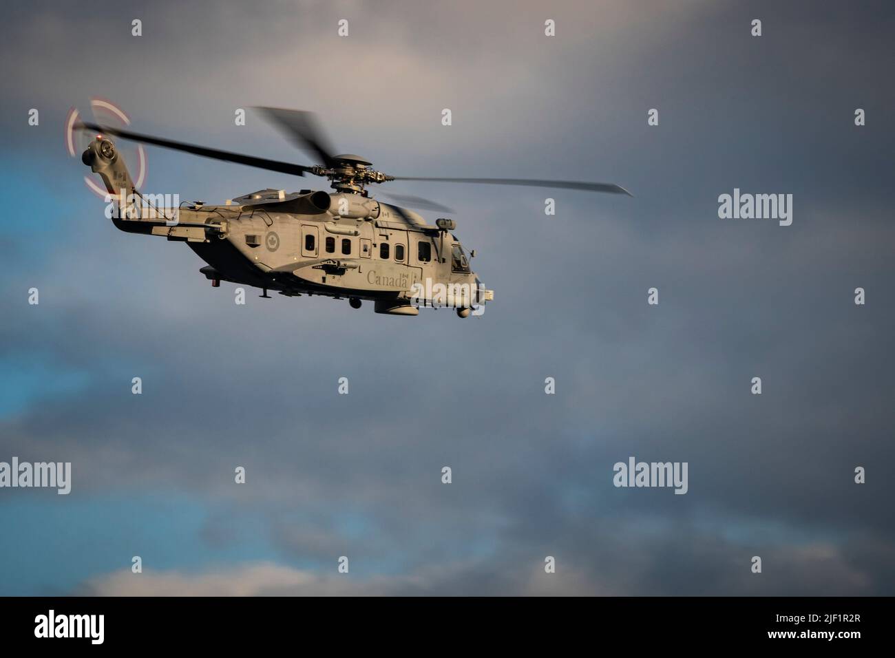L'hélicoptère maritime Cyclone de la Royal Canadian Air Force est dérivé de l'hélicoptère civil Sikorsky S-92 et vole à partir des navires de la Marine. Banque D'Images L'hélicoptère maritime Cyclone de la Royal Canadian Air Force est dérivé de l'hélicoptère civil Sikorsky S-92 et vole à partir des navires de la Marine. Banque D'Images