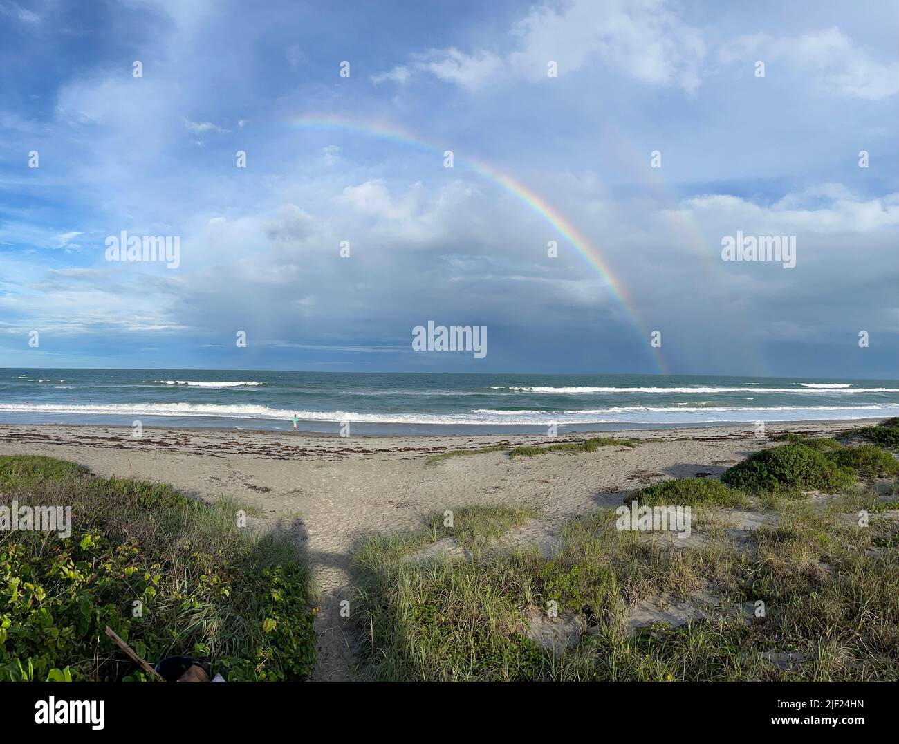 Double arc-en-ciel sur la plage de Floride Banque D'Images