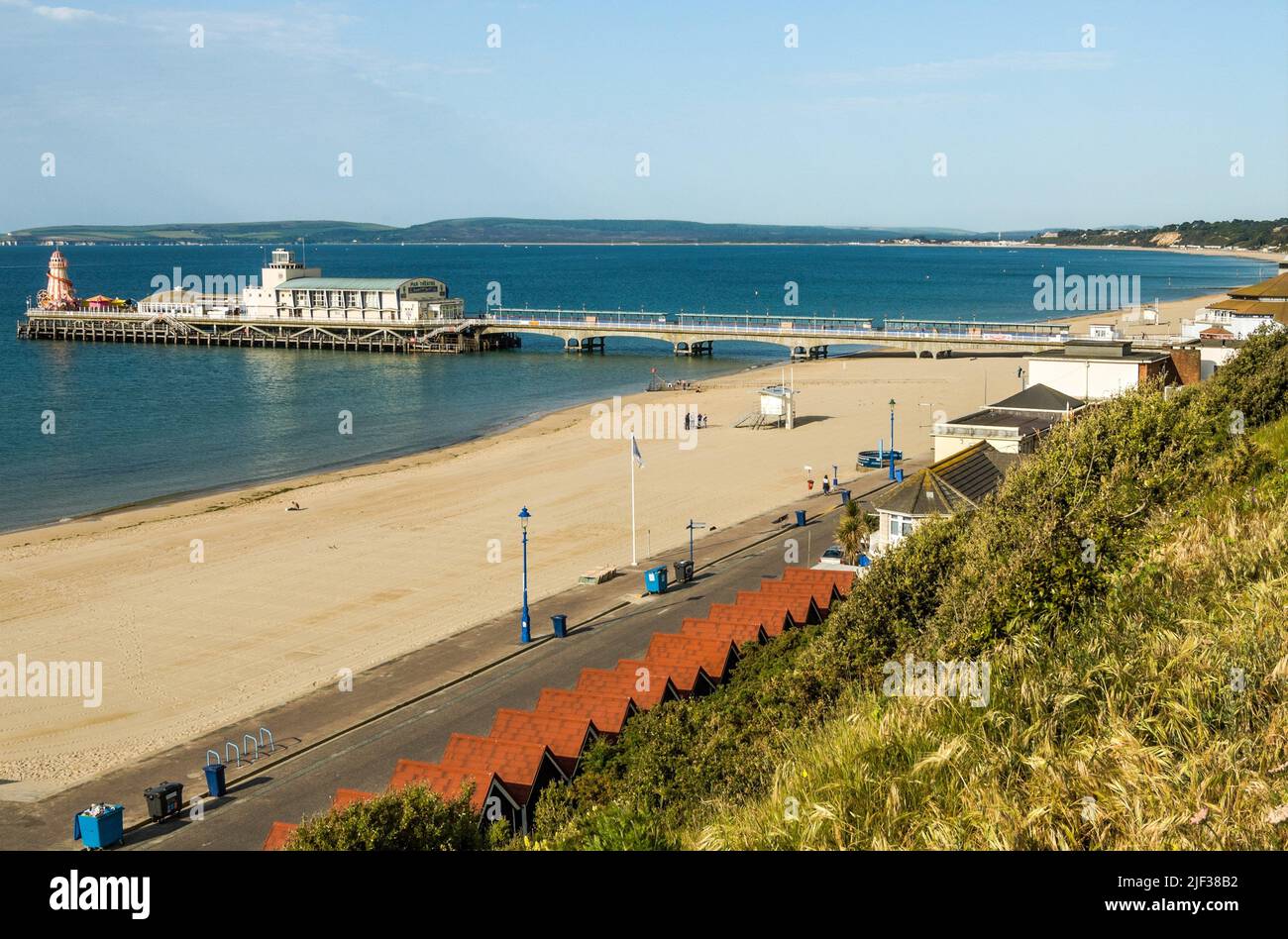 Bournemouth Pier dans la station balnéaire populaire de Bournemouth, Royaume-Uni, Angleterre, East Sussex, Bournemouth Banque D'Images