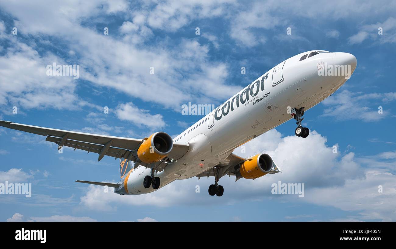Condor, légalement constituée sous le nom de Condor Flugdienst GmbH, est une compagnie aérienne
