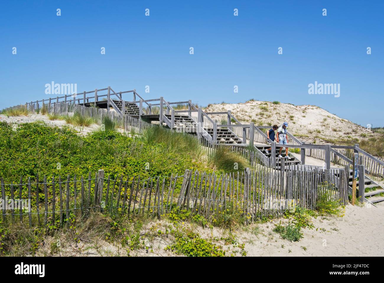 Croisement En Bois Passage Sur Les Dunes La Plage De La R serve croisement-en-bois-passage-sur-les-dunes-la-plage-de-la-r-serve