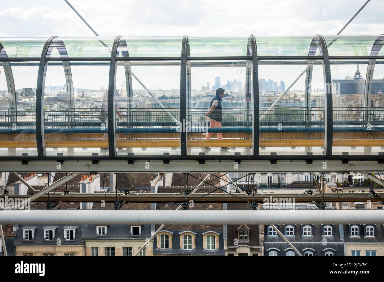 Métro, escaliers du Centre Pompidou Paris, France. Banque D'Images