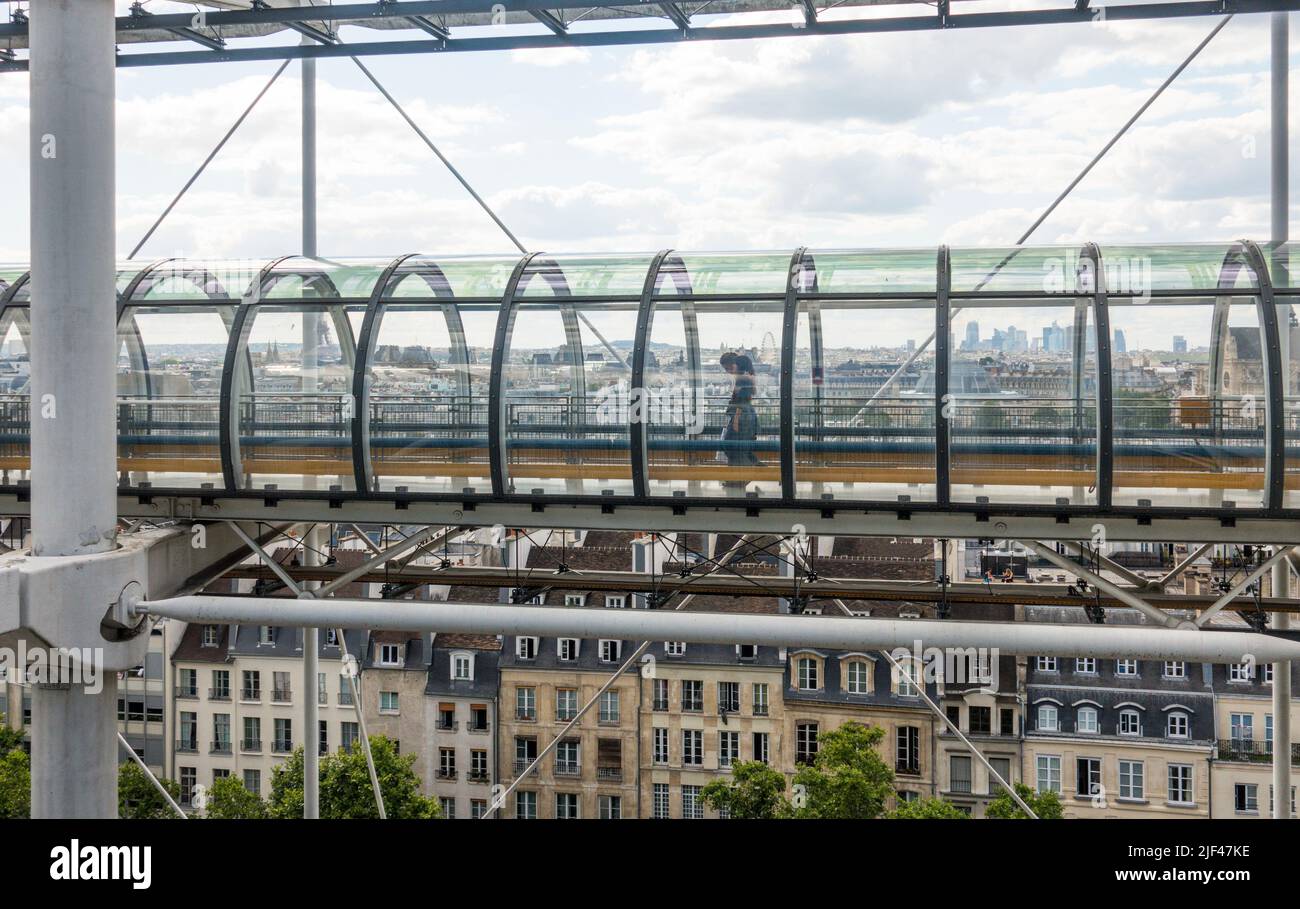 Métro, escaliers du Centre Pompidou Paris, France. Banque D'Images