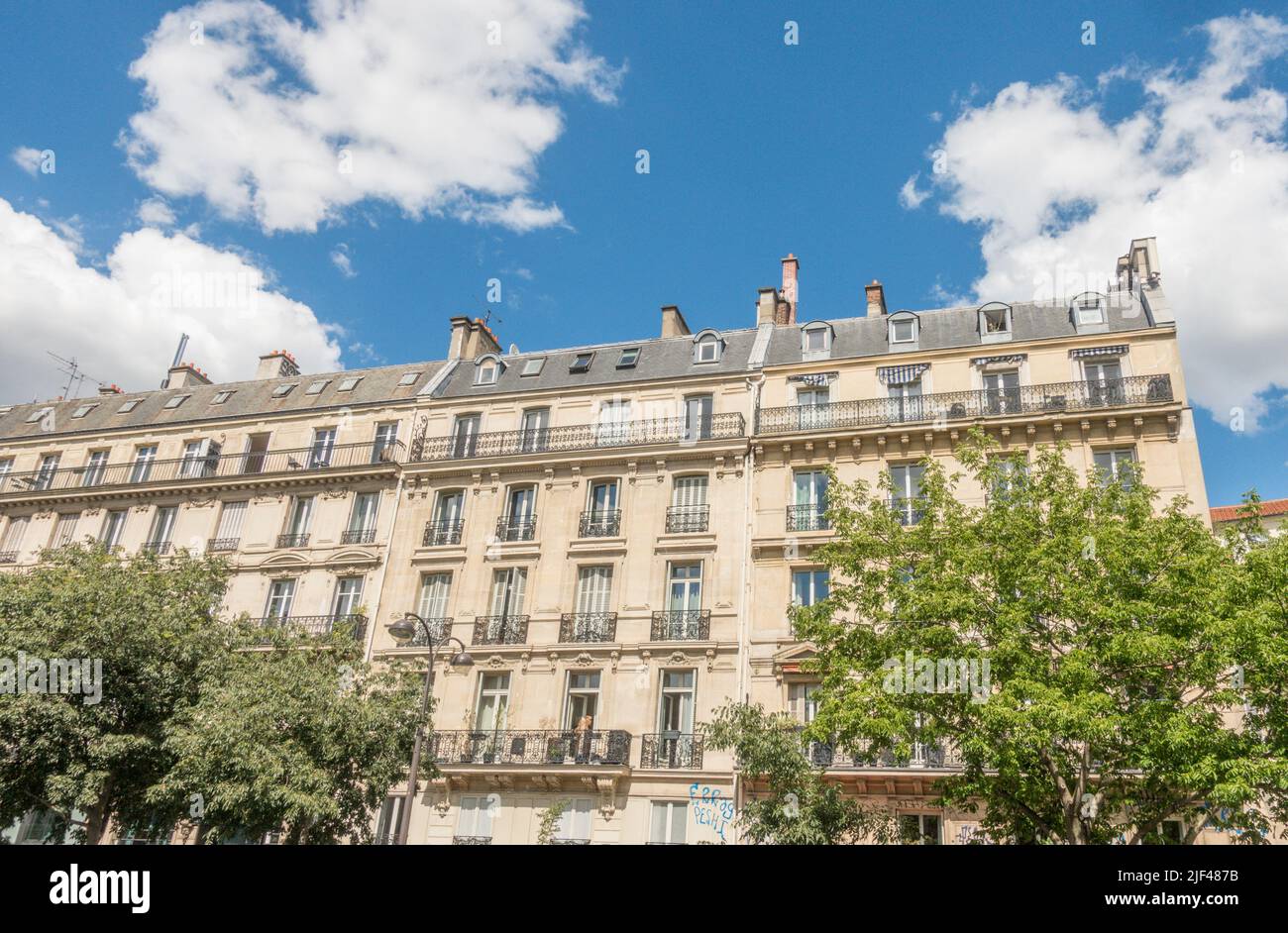 Vieux bâtiments parisiens, architecture haussmannienne. Paris France. Banque D'Images