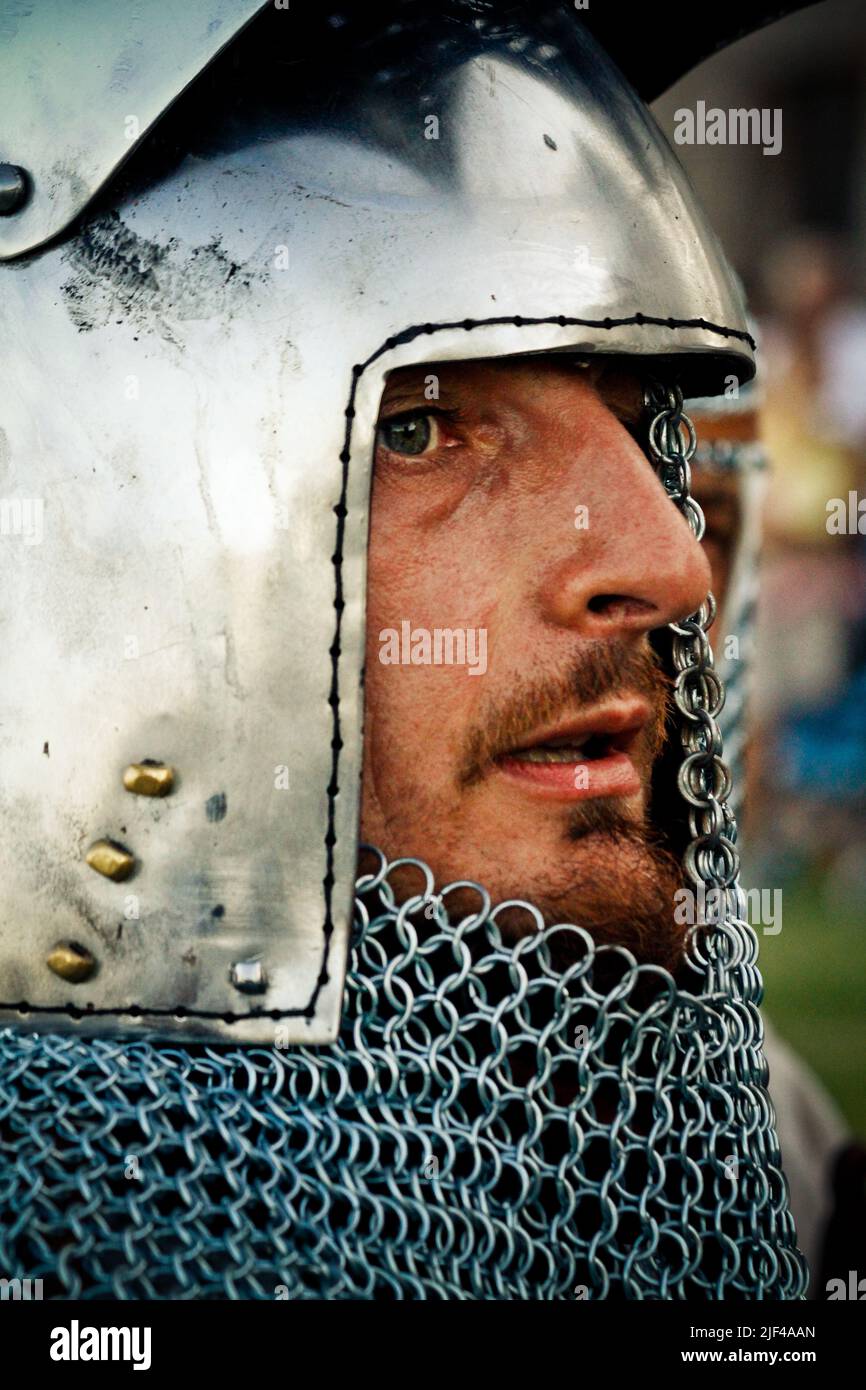 Mantova, Italie. 27th août 2011. Coutumes et traditions de la seconde moitié du 14th siècle. Infantryman Credit: Agence de photo indépendante/Alamy Live News Banque D'Images