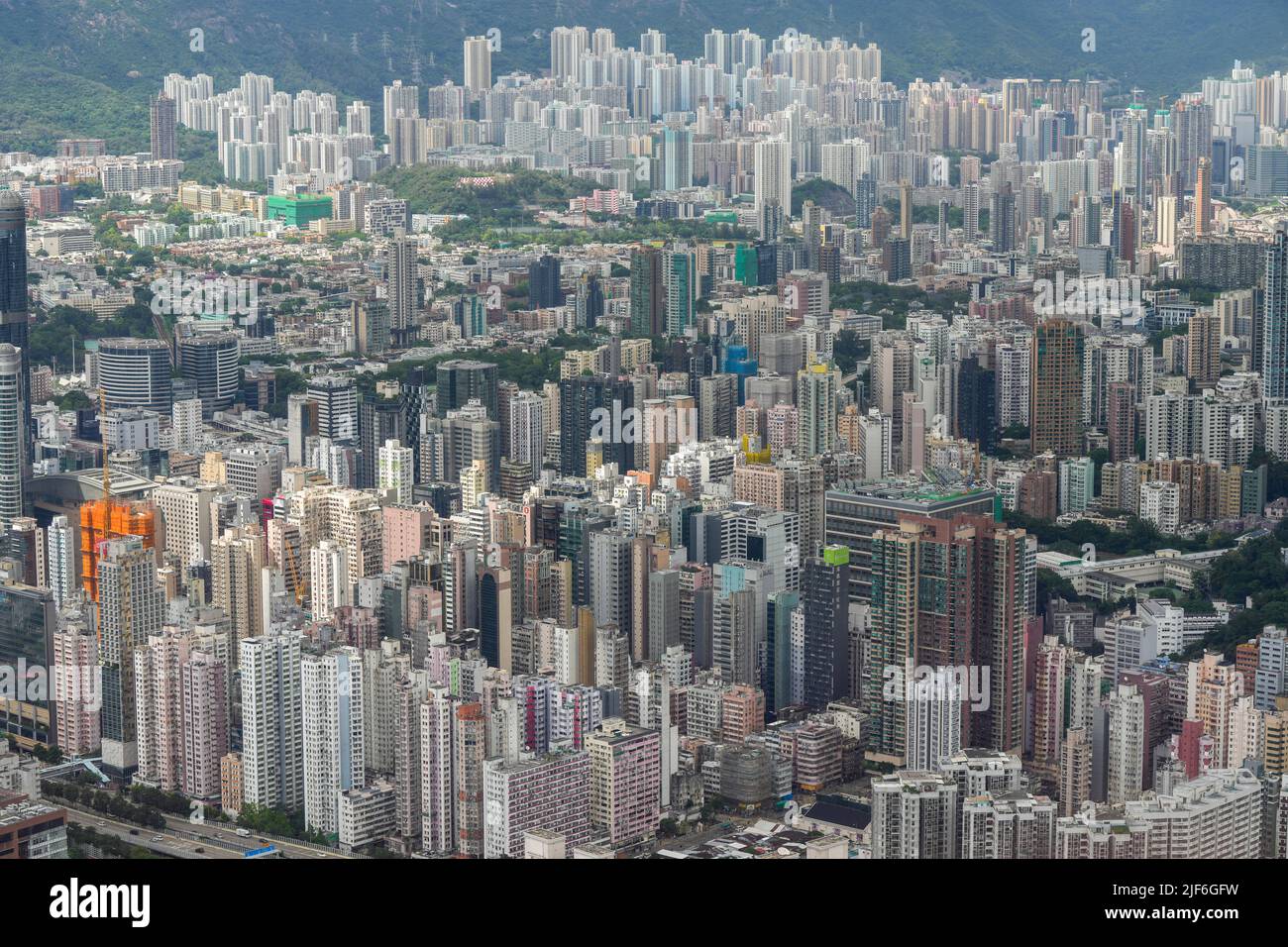 Vue sur Kowloon Side, photos prises au Sky 100 au International Commerce Centre. 29JUN22 SCMP / Sam Tsang crédit : South China Morning Post/Alay Live News Banque D'Images