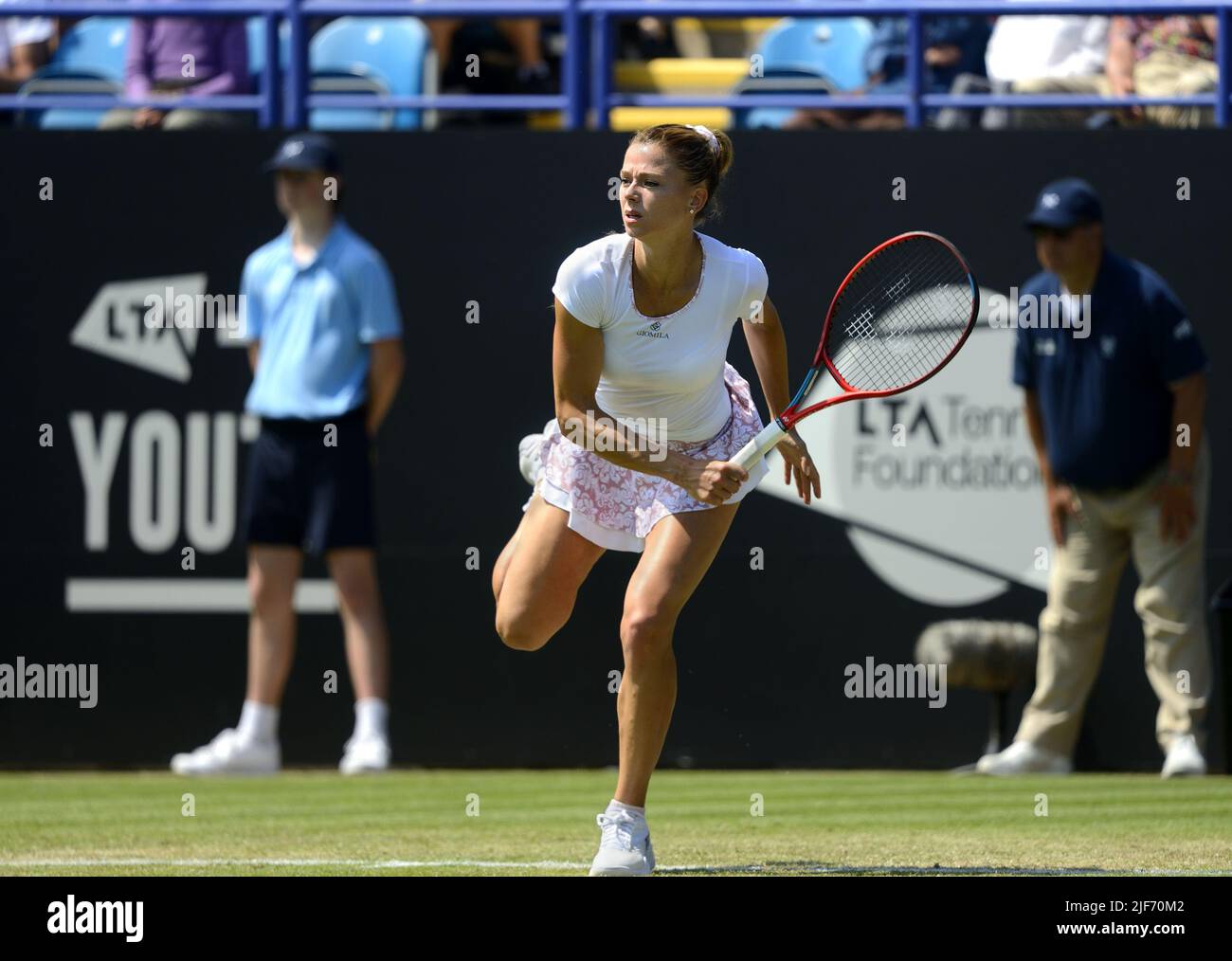 Camila Giorgi (Italie) jouant dans la demi-finale sur le court central au Rothesay International tennis, Devonshire Park, Eastbourne, Royaume-Uni. 24th juin. Jele Banque D'Images