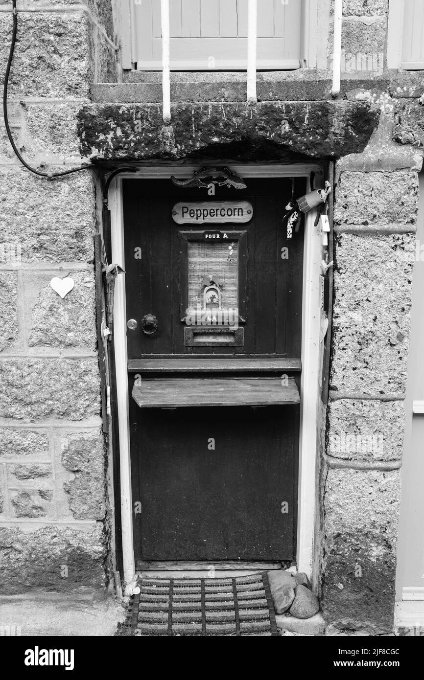 Vue sur Mousehole, Cornouailles, le matin ensoleillé de juin Banque D'Images Vue sur Mousehole, Cornouailles, le matin ensoleillé de juin Banque D'Images
