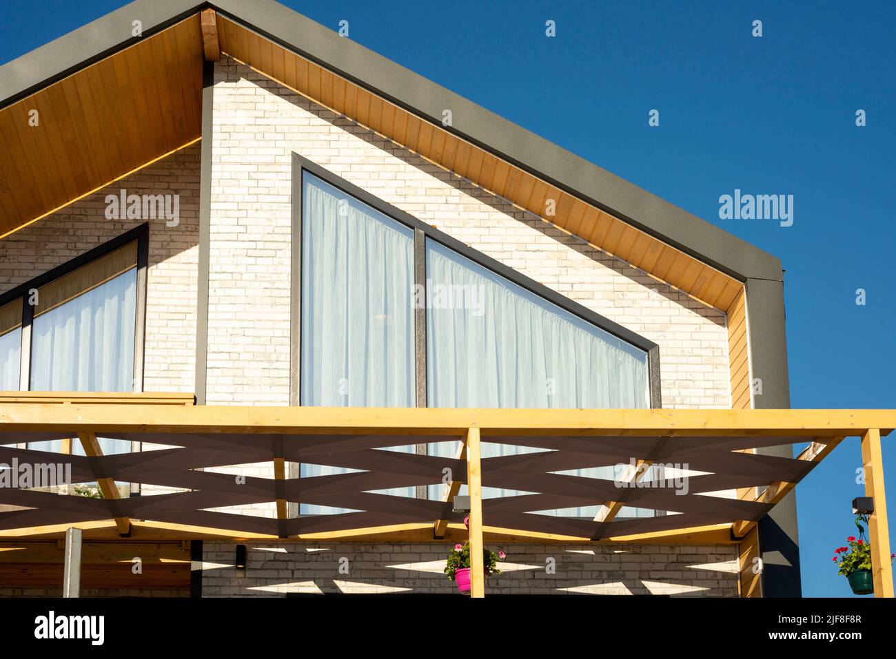 Cadre en bois préfabriqué ou préfabriqué maison de conception comme logement modulaire et de maisons de paquet plat concept. Banque D'Images