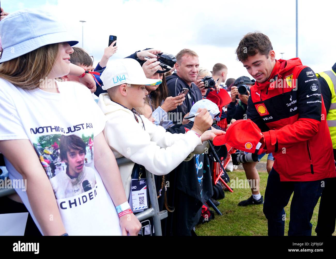 Couverture De Magazine F1 Racing Japon Avec Charles Leclerc Ferrari - Édition Avec Autographe Signé, Occasion Très Bon état