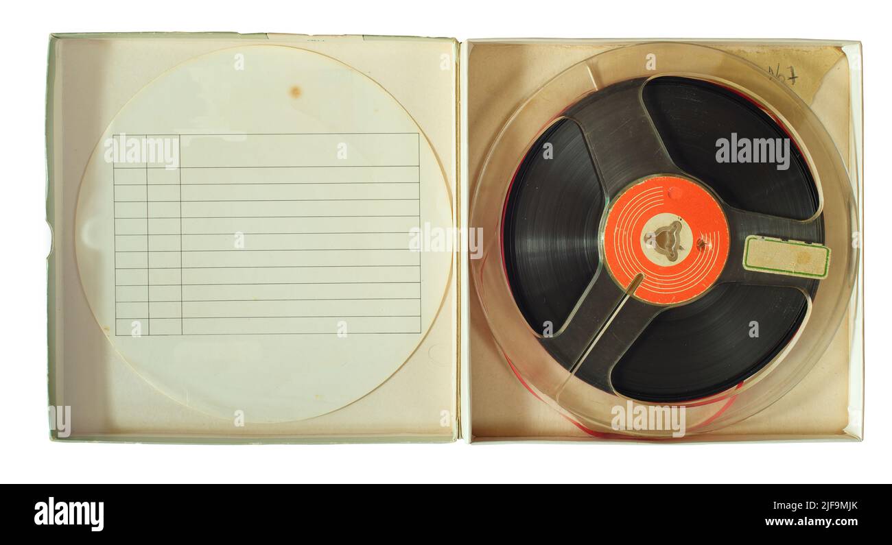 Bobine audio magnétique vintage dans un emballage en carton vierge, espace de copie gratuit Banque D'Images