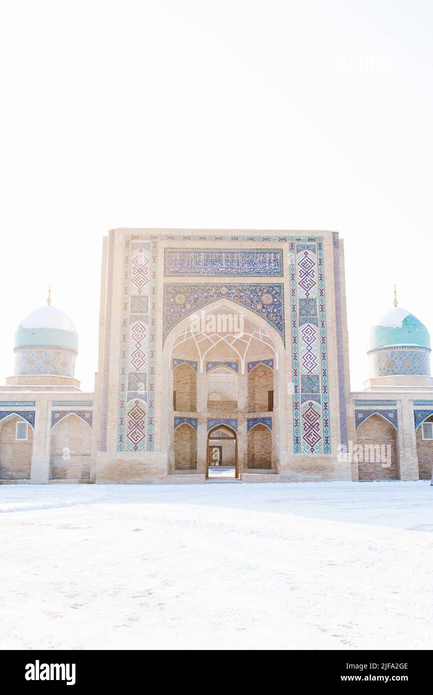 Tachkent, Ouzbékistan.Décembre 2020.Barak Khan Madrasa Banque D'Images