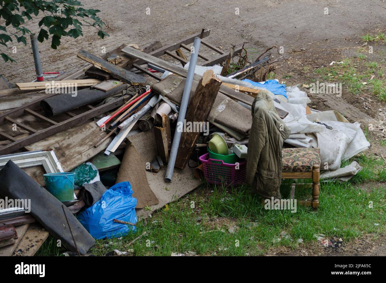 Mise en décharge illégale: Le déversement non autorisé devient de plus en plus un problème en Allemagne Banque D'Images