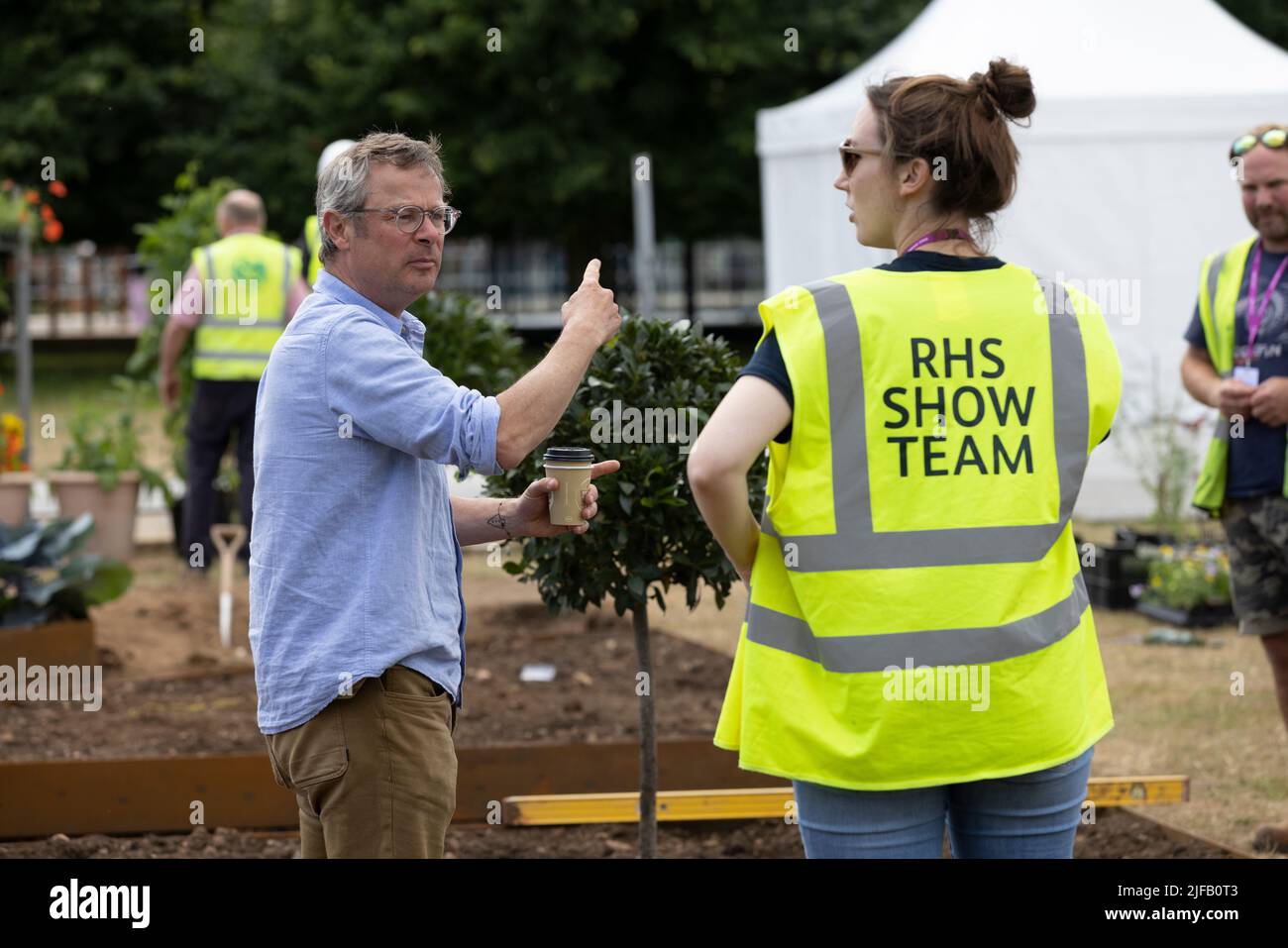 Hugh Fearnley-Whittingstall a créé RHS River Cottage Market Garden cette année au RHS Hampton court Garden Festival avec le jardinier Adam Crofts, au Royaume-Uni Banque D'Images