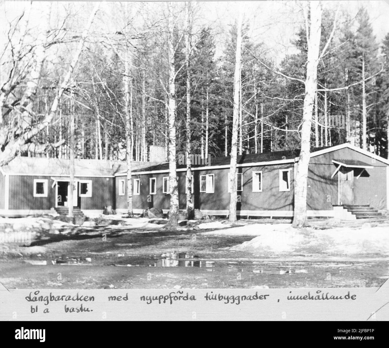 Stagården, Bollnäs. Långbarack avec des extensions nouvellement érigées avec sauna, entre autres choses. Stagården, Bollnäs. Långbarack avec des extensions nouvellement érigées avec sauna, entre autres choses. Banque D'Images