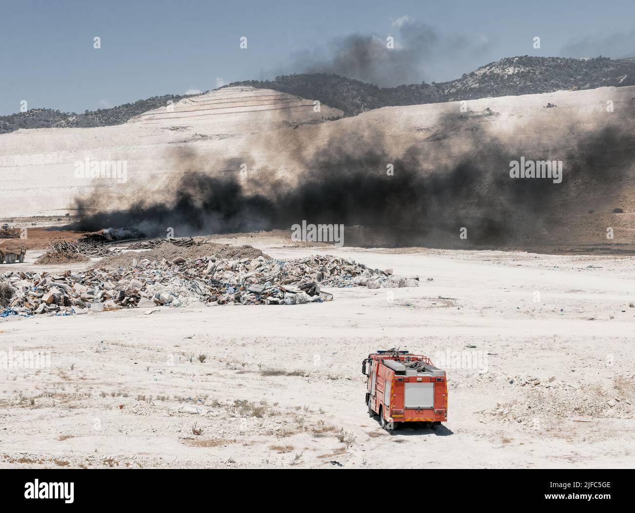 La Combustion Des Pneus Banque De Photographies Et D images Haute la-combustion-des-pneus-banque-de-photographies-et-d-images-haute