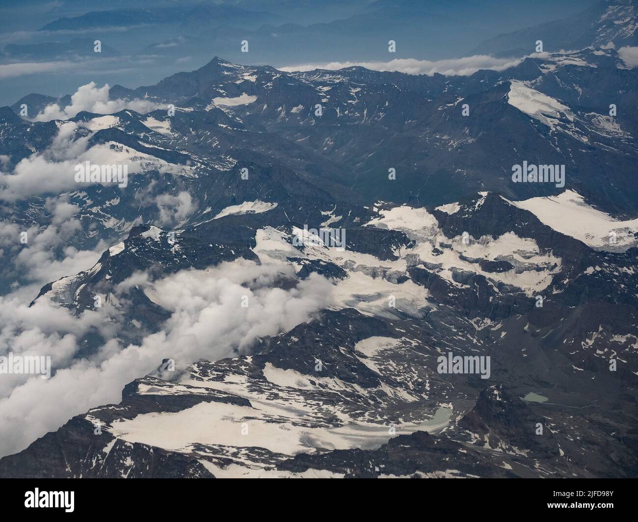 Vue aérienne de la montagne du Mont blanc dans le Valle d Aoste traduction Vallée d'Aoste Banque D'Images