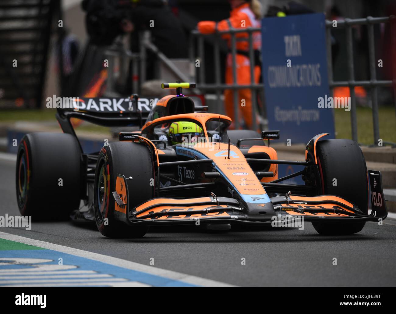 Silverstone, Royaume-Uni. Silverstone, Royaume-Uni. 02nd juillet 2022. 2nd 4 juillet 2022, circuit Silverstone, Silverstone, Northamptonshire, Angleterre: Grand Prix britannique F1, sessions de qualification: Lando Norris de Grande-Bretagne conduite de la McLaren MCL36 Mercedes dans la piste de la fosse crédit: Action plus Sports Images/Alay Live News crédit: Action plus Sports Images/Alay Live News Banque D'Images