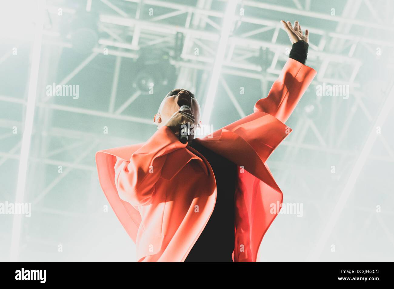 ITALIE, COLLEGNO, JUILLET 1st 2022: Skin, chanteuse du groupe de rock britannique “stunk Anansie”, en direct sur scène au “Flowers Festival” 2022 pour la tournée “Celebrating 25 Years” Banque D'Images