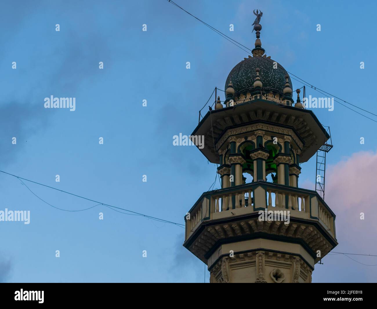 Décorez magnifiquement la mosquée pendant le mois Saint du Ramadan ou du Ramzan à Mumbai Banque D'Images
