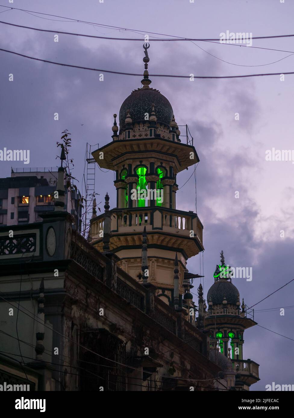 Décorez magnifiquement la mosquée pendant le mois Saint du Ramadan ou du Ramzan à Mumbai Banque D'Images