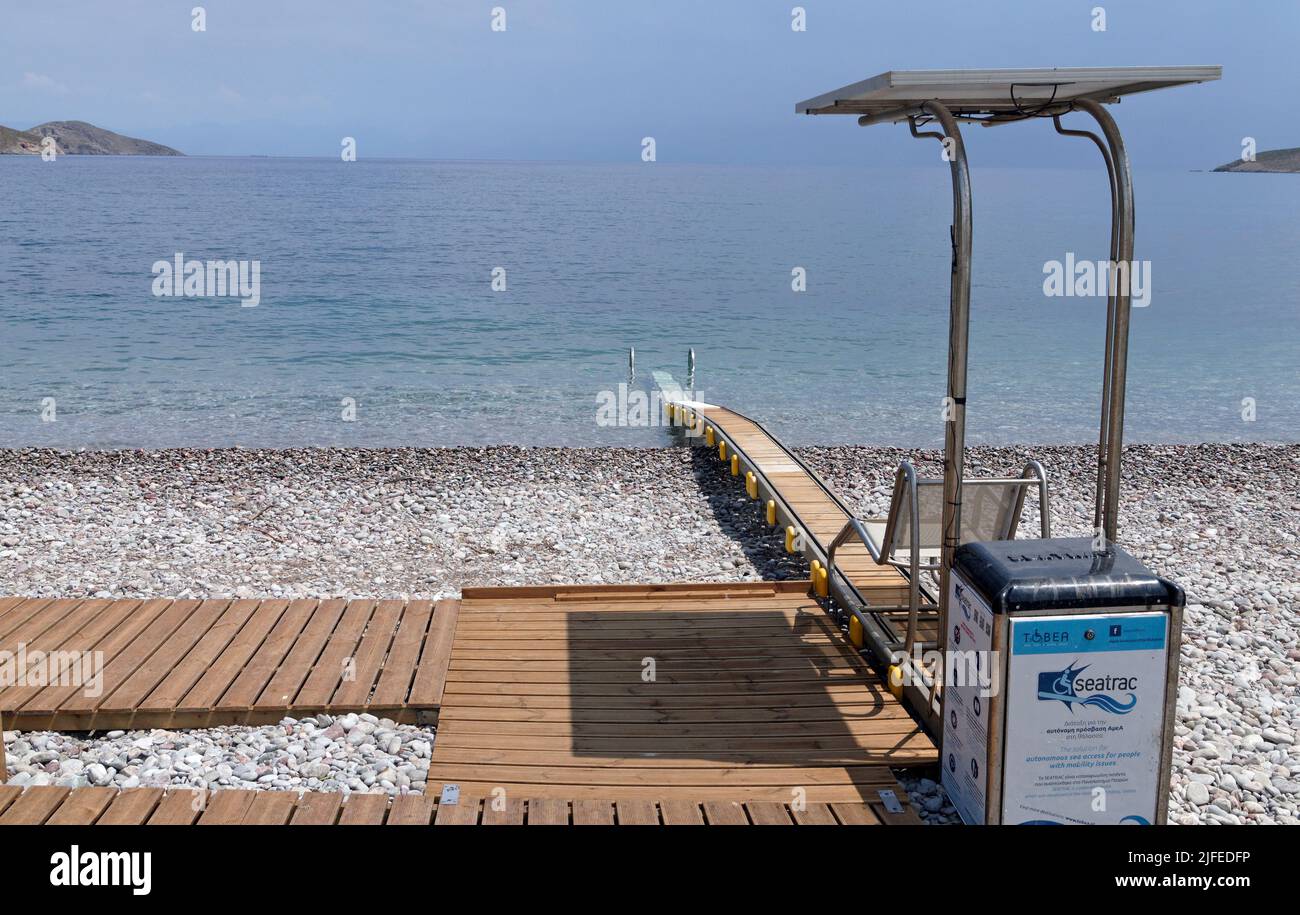 Aide à la mobilité de Seatrac pour les nageurs qui entrent dans la mer Banque D'Images