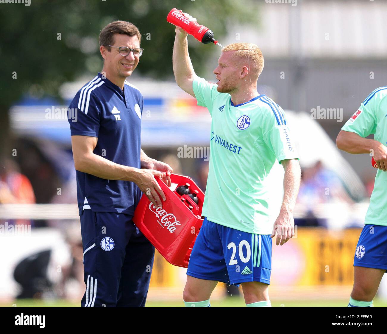 Salaires, Allemagne. 02nd juillet, 2022. Firo: 02.07.2022 football, football: 1.Bundesliga: Test match FC Schalke 04 - BW Lohne RAFRAÎCHISSEMENT, FLORENT MOLLET/dpa/Alamy Live News Banque D'Images