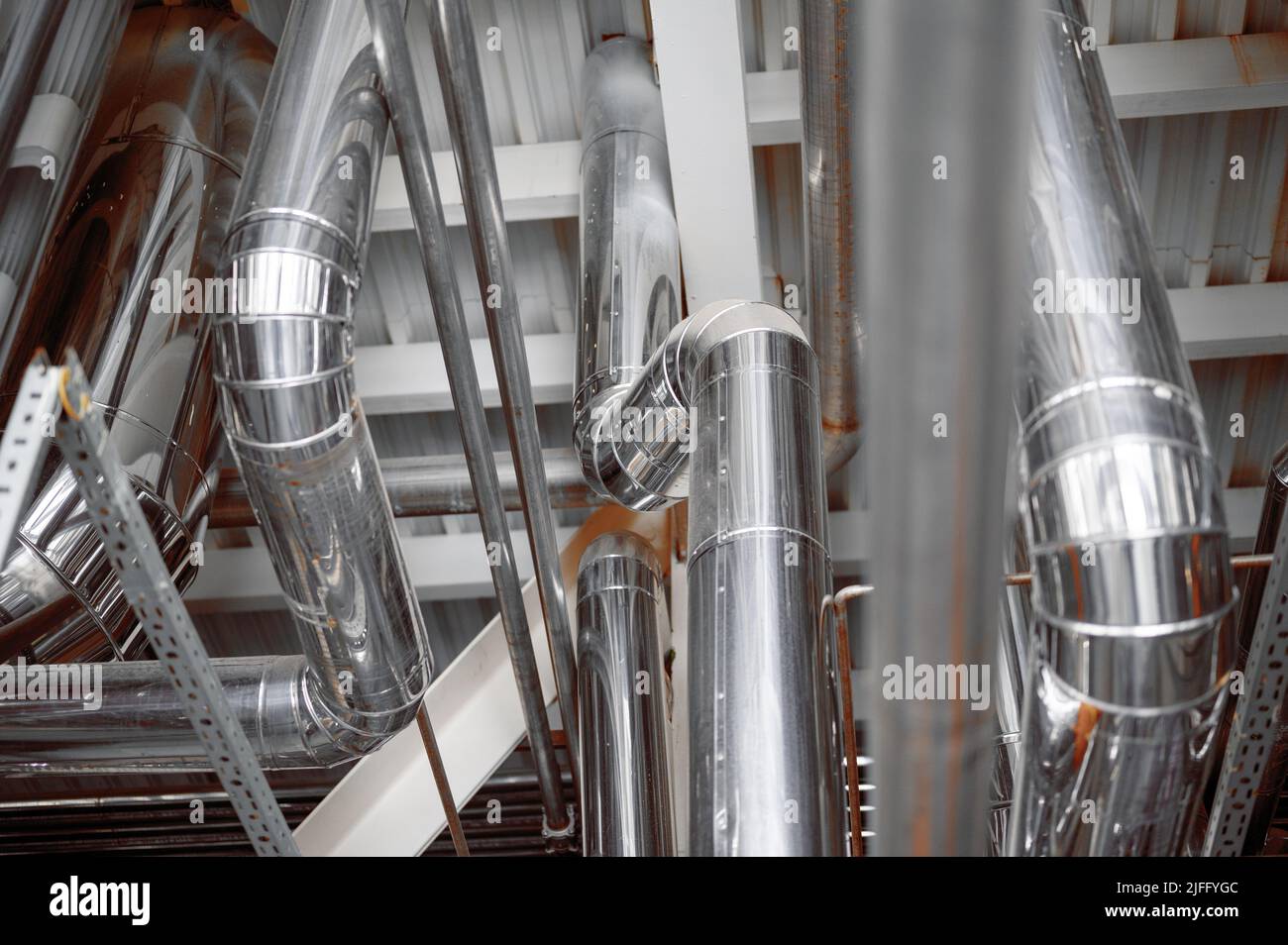 Tuyau avec bride de transport des réactifs et des liquides alimentaires Banque D'Images