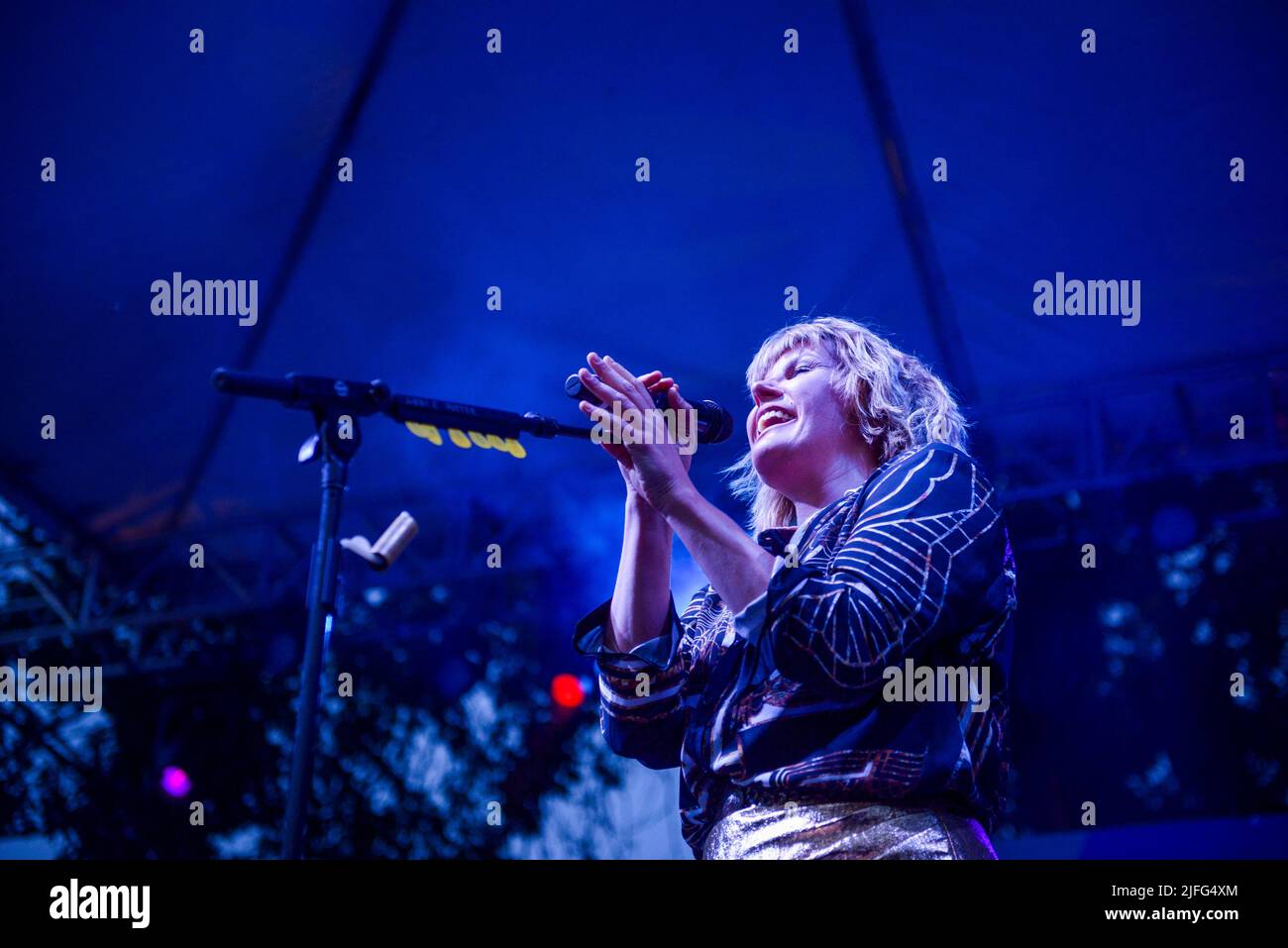 Portland, Oregon, États-Unis.1st juillet 2022.les titres de Grace Potter ouvrent les titres le jour du Waterfront Blues Festival au parc Tom McCall Waterfront Park à Portland, Oregon, États-Unis, le 1st juillet 2022. Waterfront Blues est le plus grand festival de blues des États-Unis à l'ouest du Mississippi. Crédit photo : Anthony Pidgeon/Alamy Live News Banque D'Images