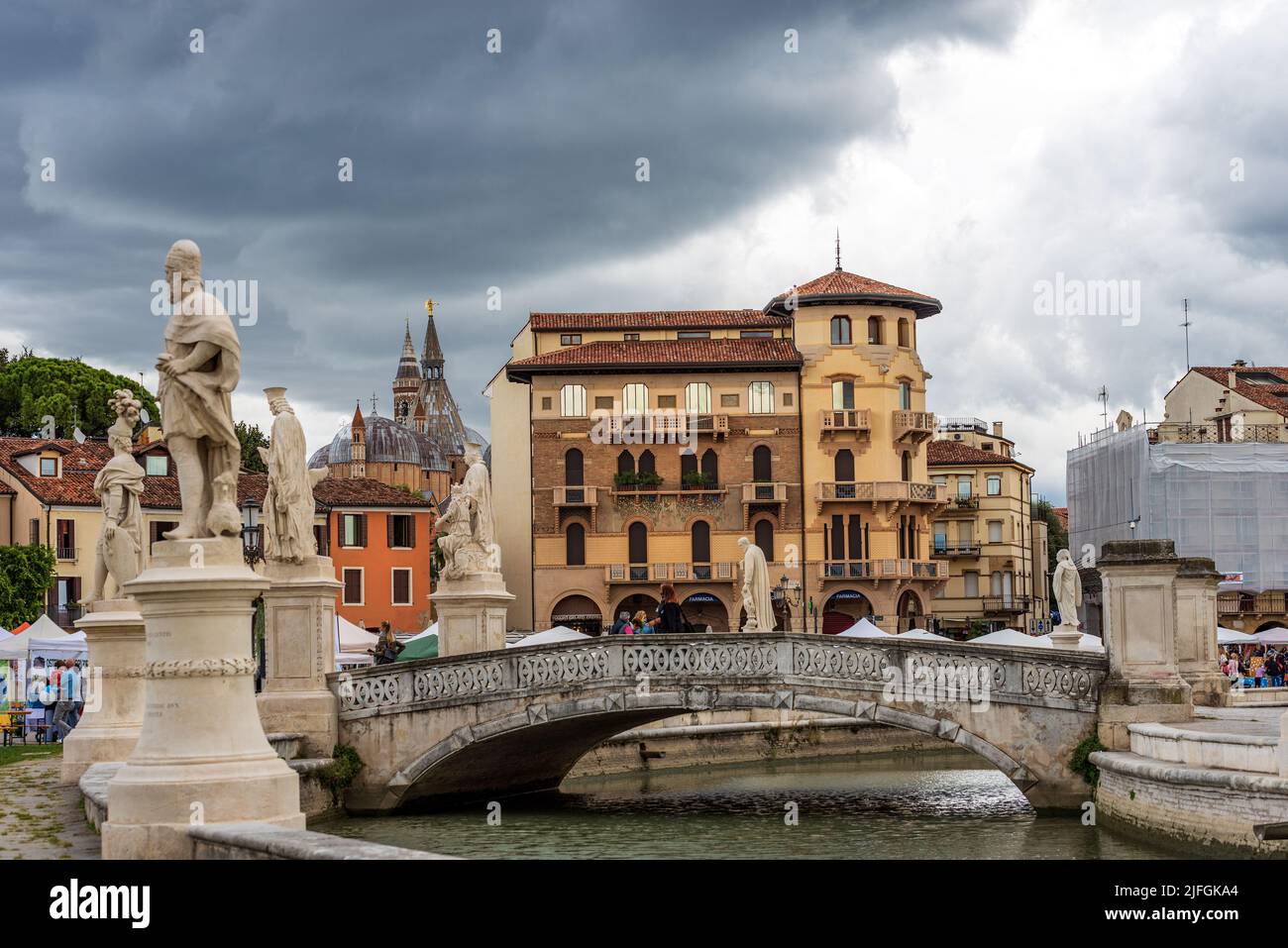 Padoue, ville célèbre, Prato della Valle, l'une des plus grandes d ...