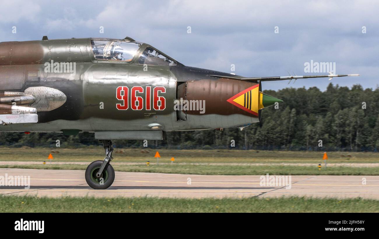 23rd base aérienne militaire, Mińsk Mazowiecki, Pologne - 14 août 2014 : avion de chasse de l'armée de l'air polonaise su-22 à l'aéroport militaire de l'EPMM Banque D'Images