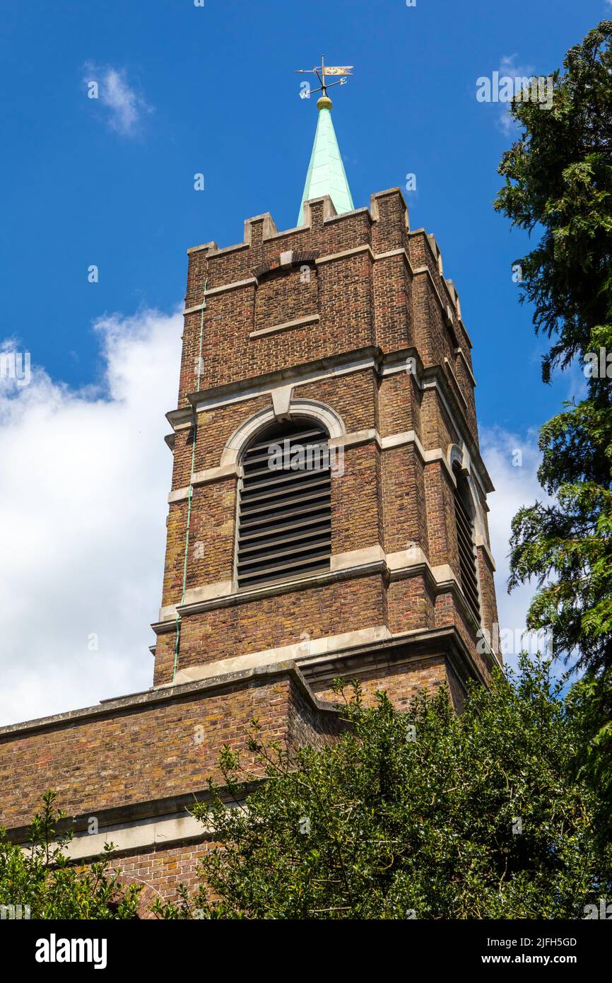 La tour de St. John-at-Hampstead, dans le quartier riche de Hampstead à Londres, Royaume-Uni. Banque D'Images