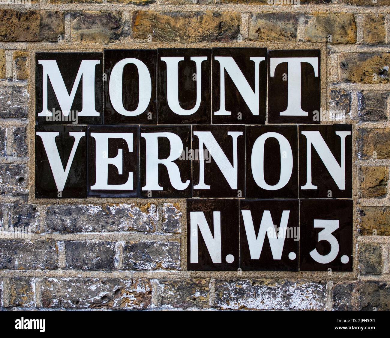 Panneau de rue vintage sur Mount Vernon dans le quartier Hampstead de Londres, Royaume-Uni. Banque D'Images