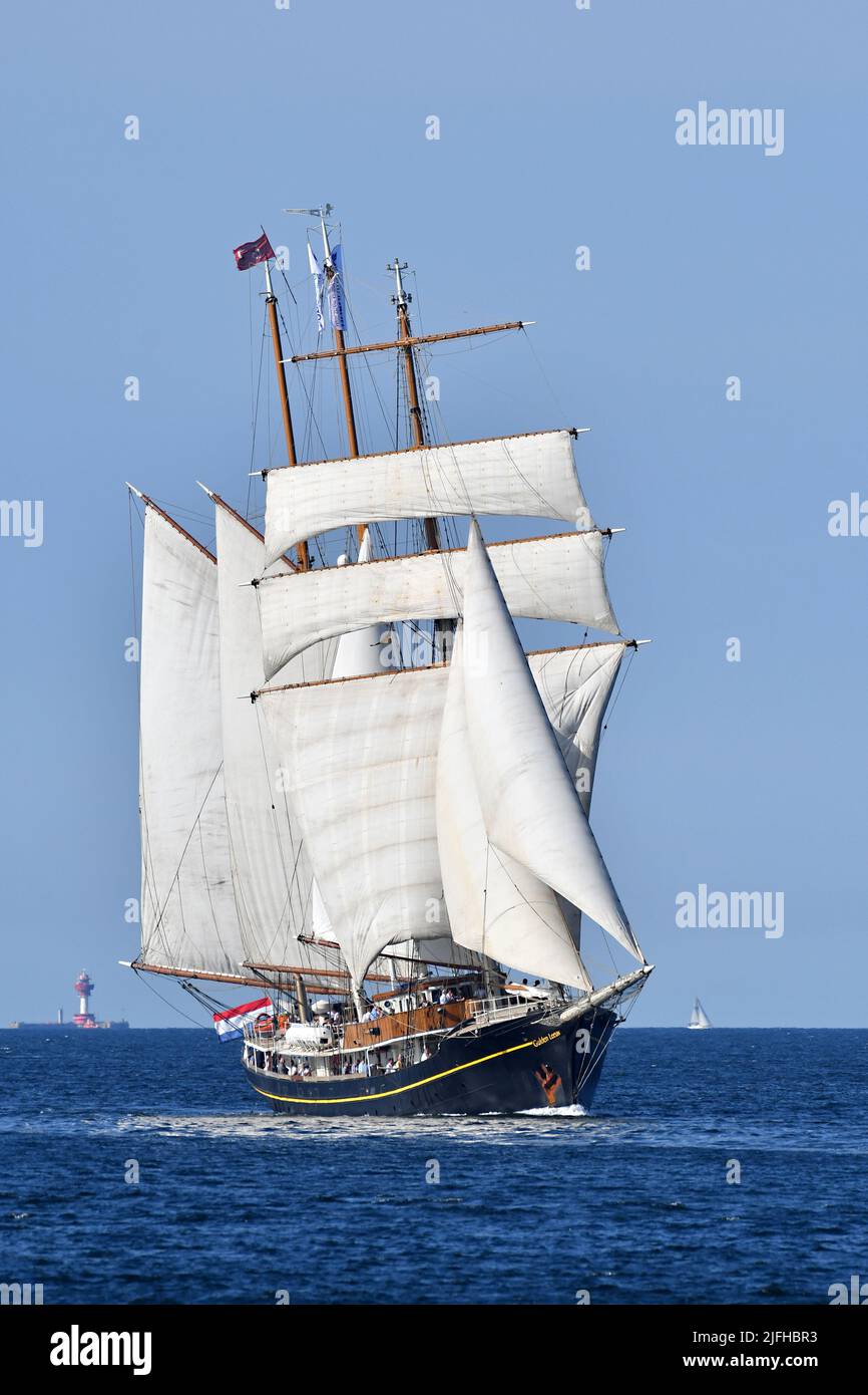 GULDEN LEEUW naviguant au fjord de Kiel Banque D'Images