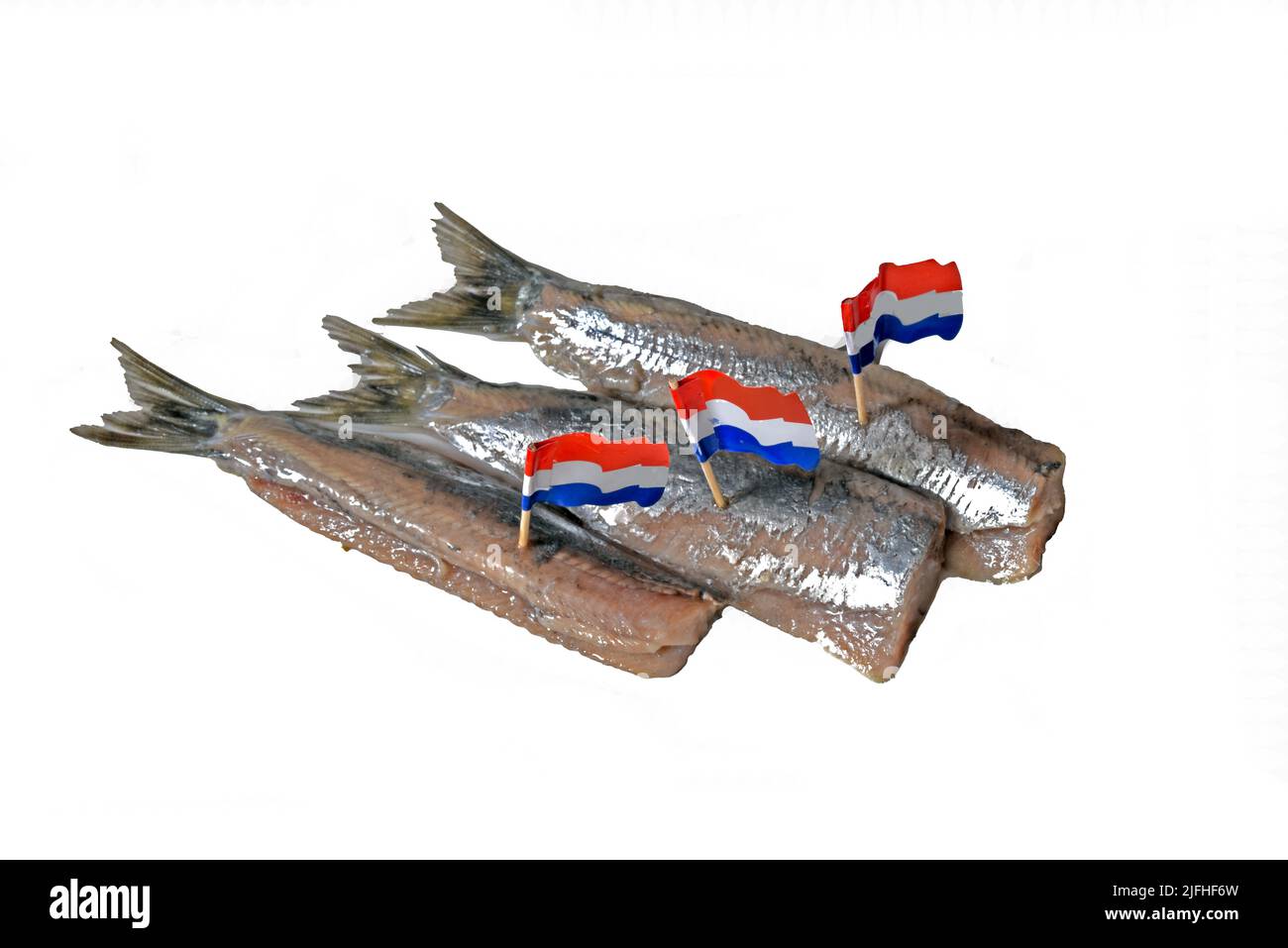 Den Helder, pays-Bas, juin 2022. Hareng brut isolé sur fond blanc. Photo de haute qualité. Gros plan. Isolé. Banque D'Images