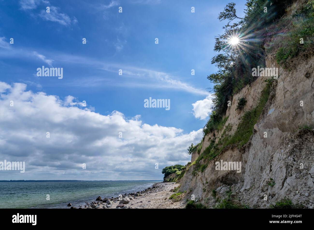 Côte cliffée de la mer Baltique à Waabs, en Allemagne Banque D'Images