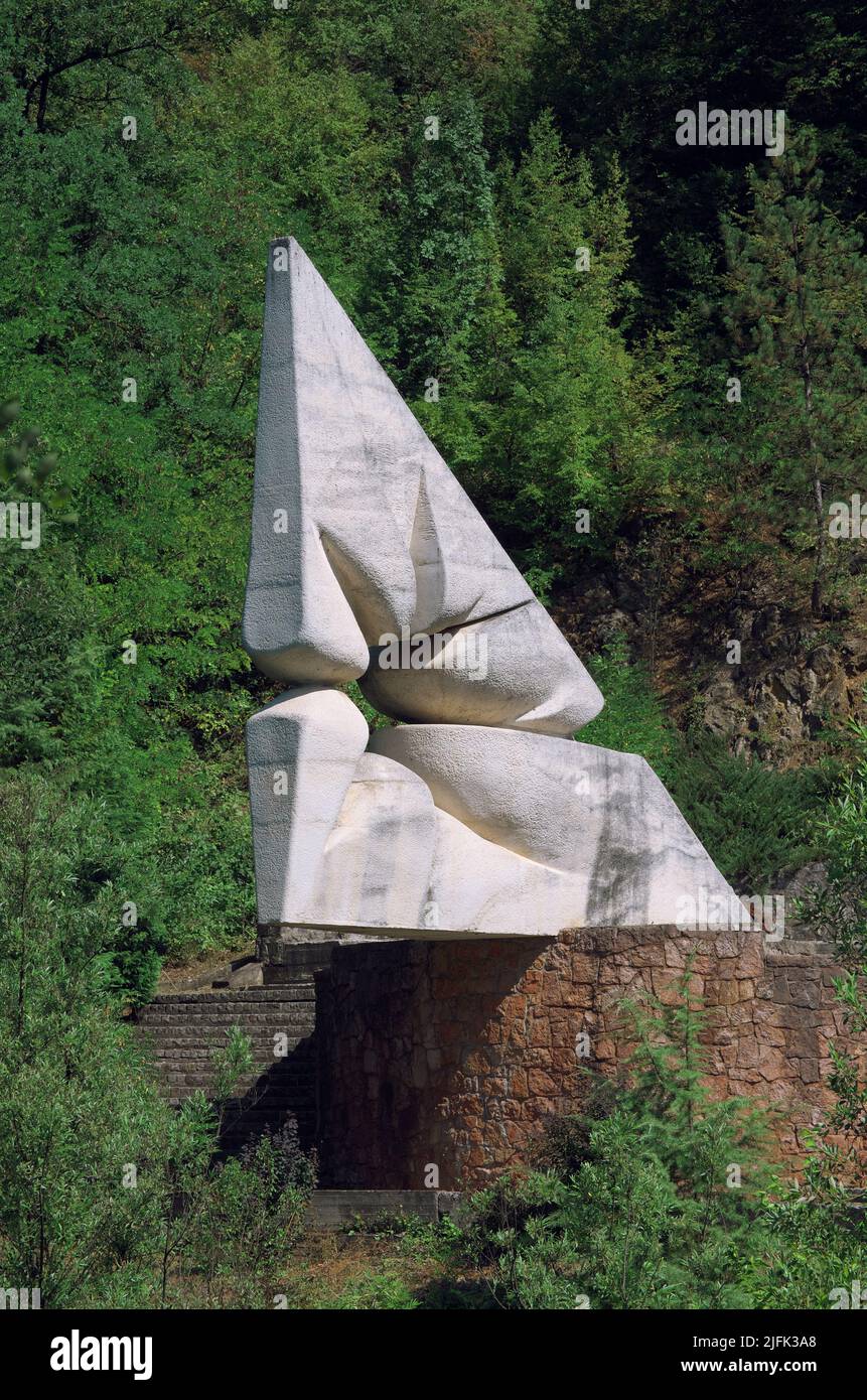 monument commémoratif Flower in the Stone: Resava Mine Disaster Monument à Vodna, Serbie centrale. En 1984, une catastrophe minière s'est produite à Resava Coal Banque D'Images