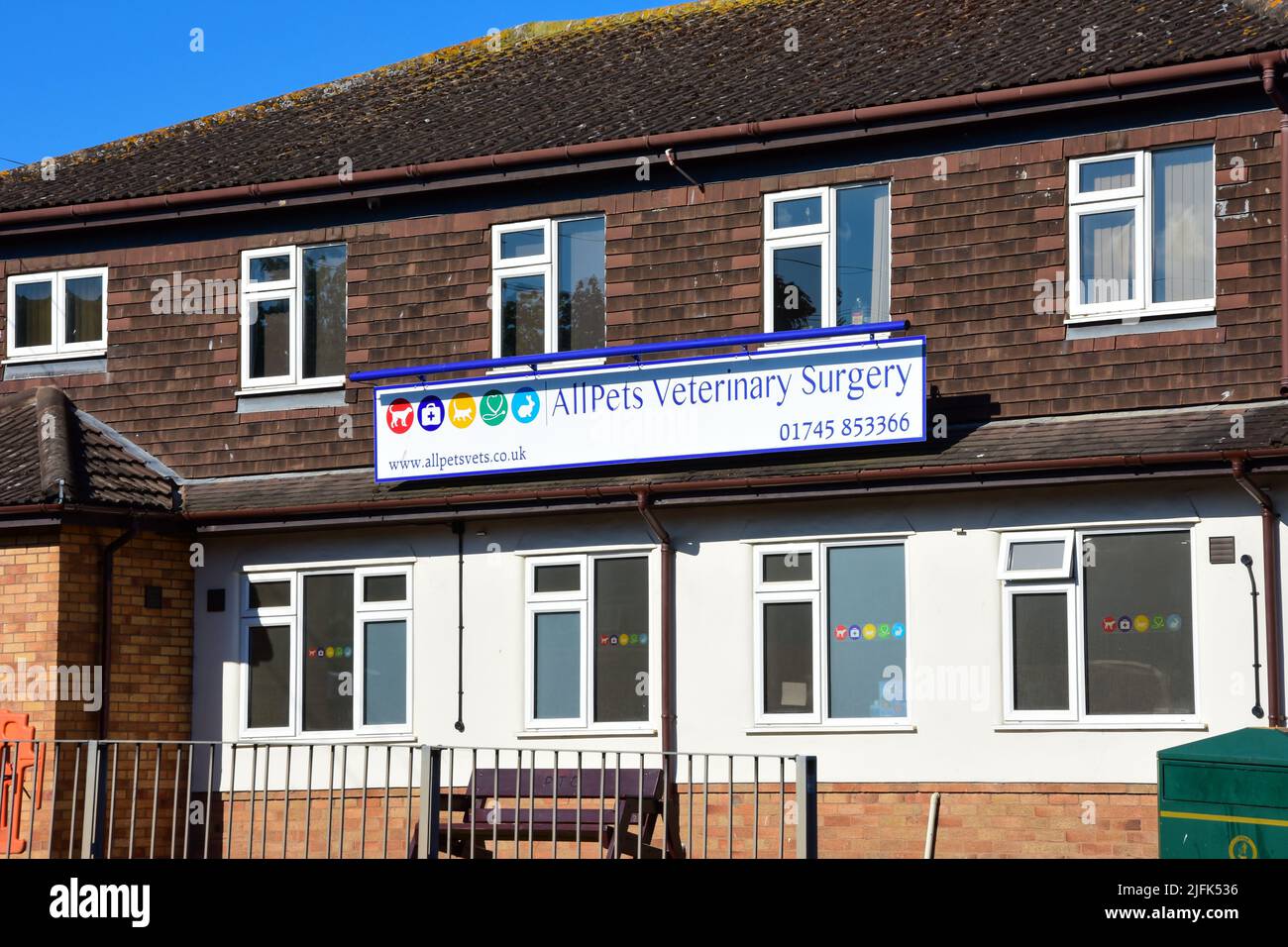 Prestatyn, Royaume-Uni. 22 juin 2022.AllPetsVets est une pratique vétérinaire locale. Banque D'Images