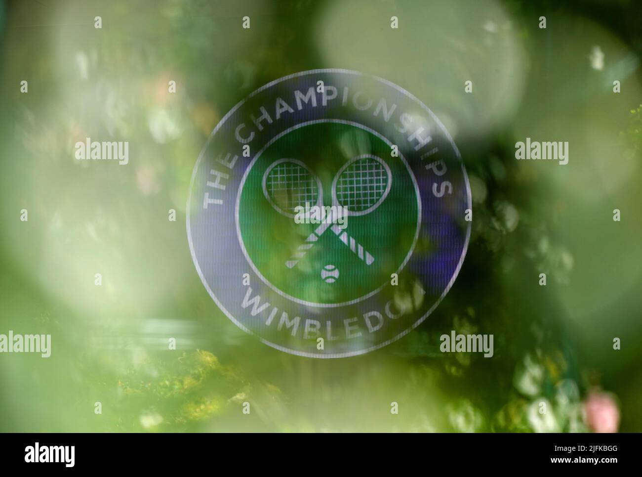 Une vue générale du logo de Wimbledon avant le huitième jour des Championnats de Wimbledon 2022 au All England Lawn tennis and Croquet Club, Wimbledon. Date de la photo: Lundi 4 juillet 2022. Banque D'Images