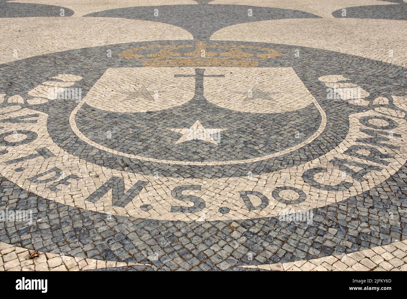 Faro (Algarve) Portugal. Pavé portugais typique dans la ville de Faro de la région de l'Algarve. Banque D'Images