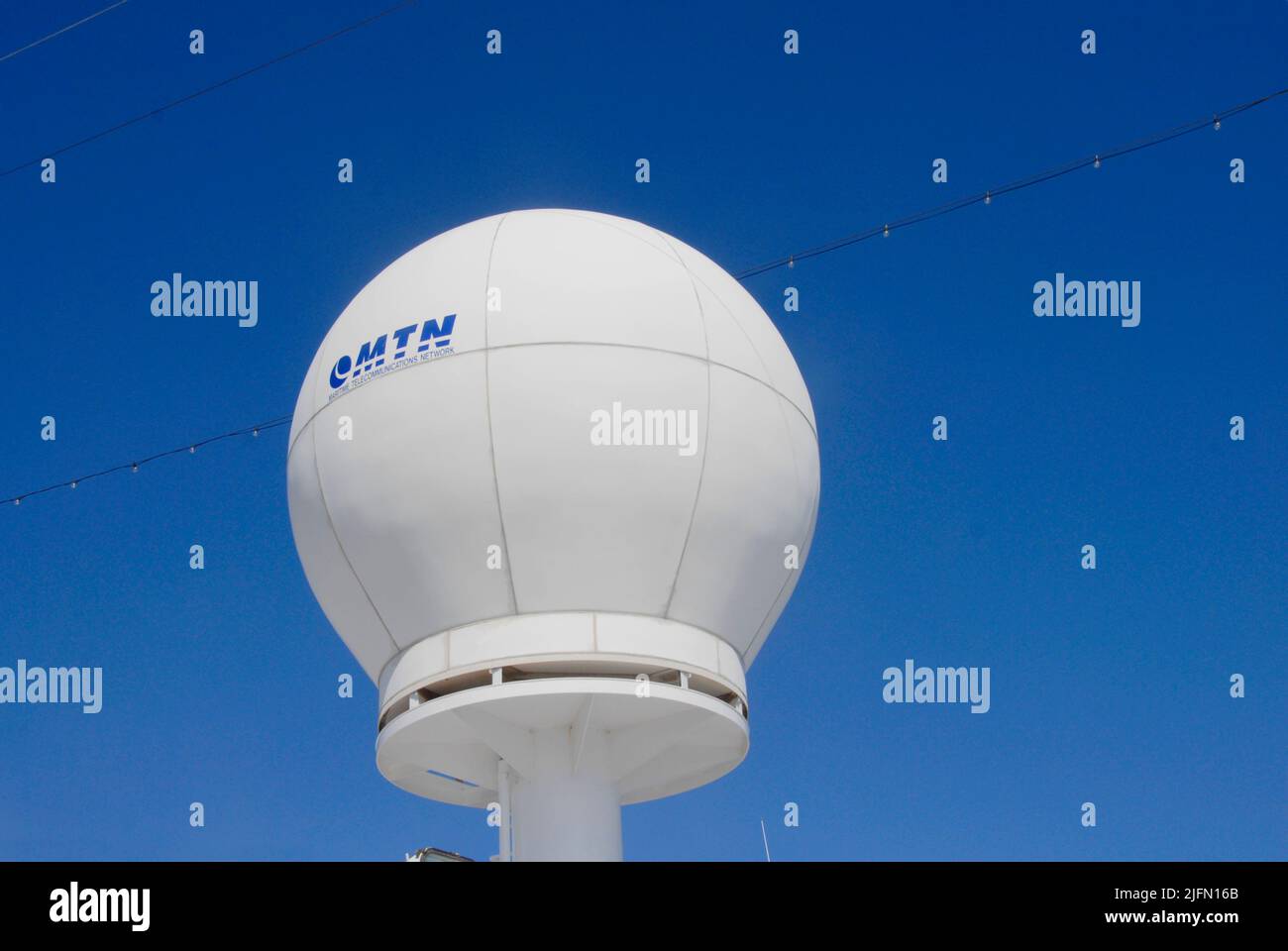 Logement pour équipement technique de navigation et de communication à bord d'un paquebot de croisière dans les Caraïbes Banque D'Images