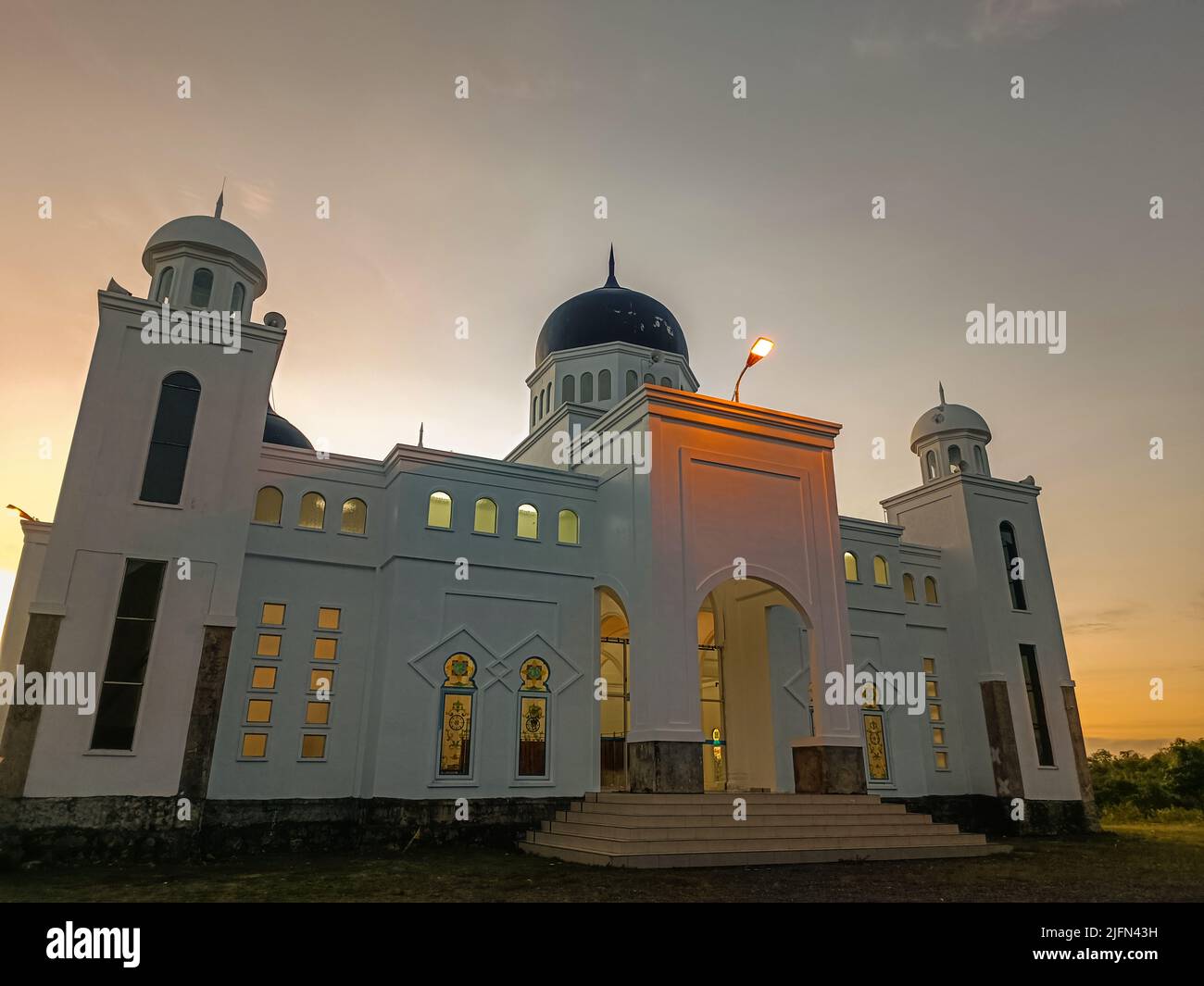 Grande mosquée Al-Ikhlas Leupung, Aceh, Indonésie. Banque D'Images