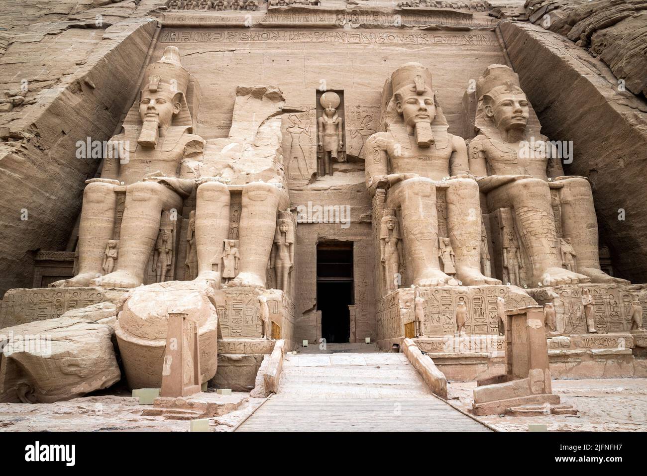 La façade du temple de Ramses II à Abu Simbel , Egyp Banque D'Images