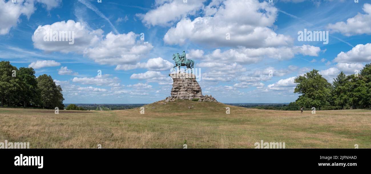 La statue du Copper Horse George III (1831), par Richard Westmacott, Snow Hill, Windsor Great Park, Royaume-Uni. Banque D'Images