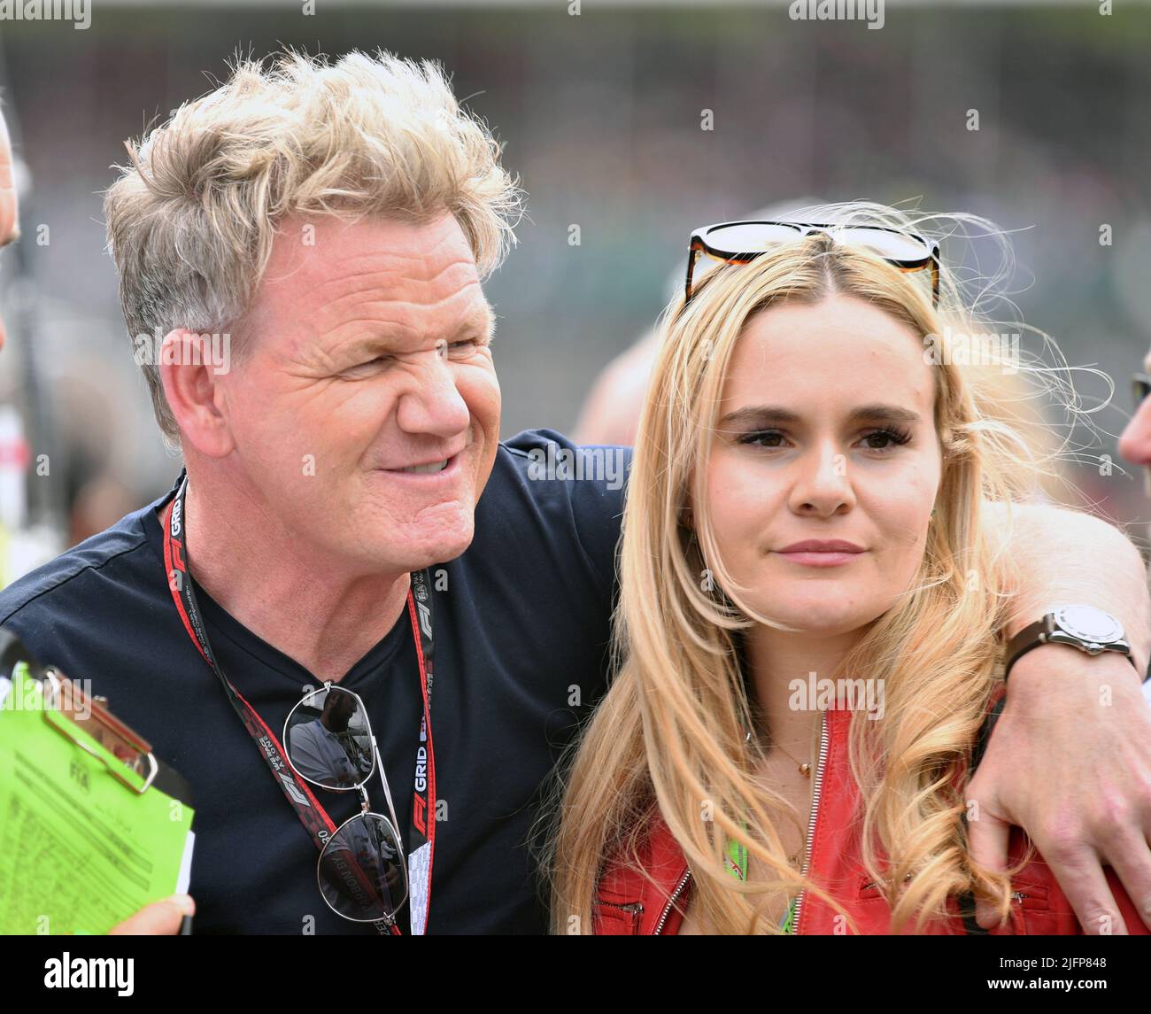 Silverstone, Royaume-Uni. 03rd juillet 2022. SILVERSTONE, Angleterre, 02. JUILLET 2022; Gordon Ramsay - Gordon James Ramsay OBE est un chef, restaurateur, personnalité de la télévision et écrivain britannique avec la femme Holly . Crédit: SPP Sport presse photo. /Alamy Live News Banque D'Images