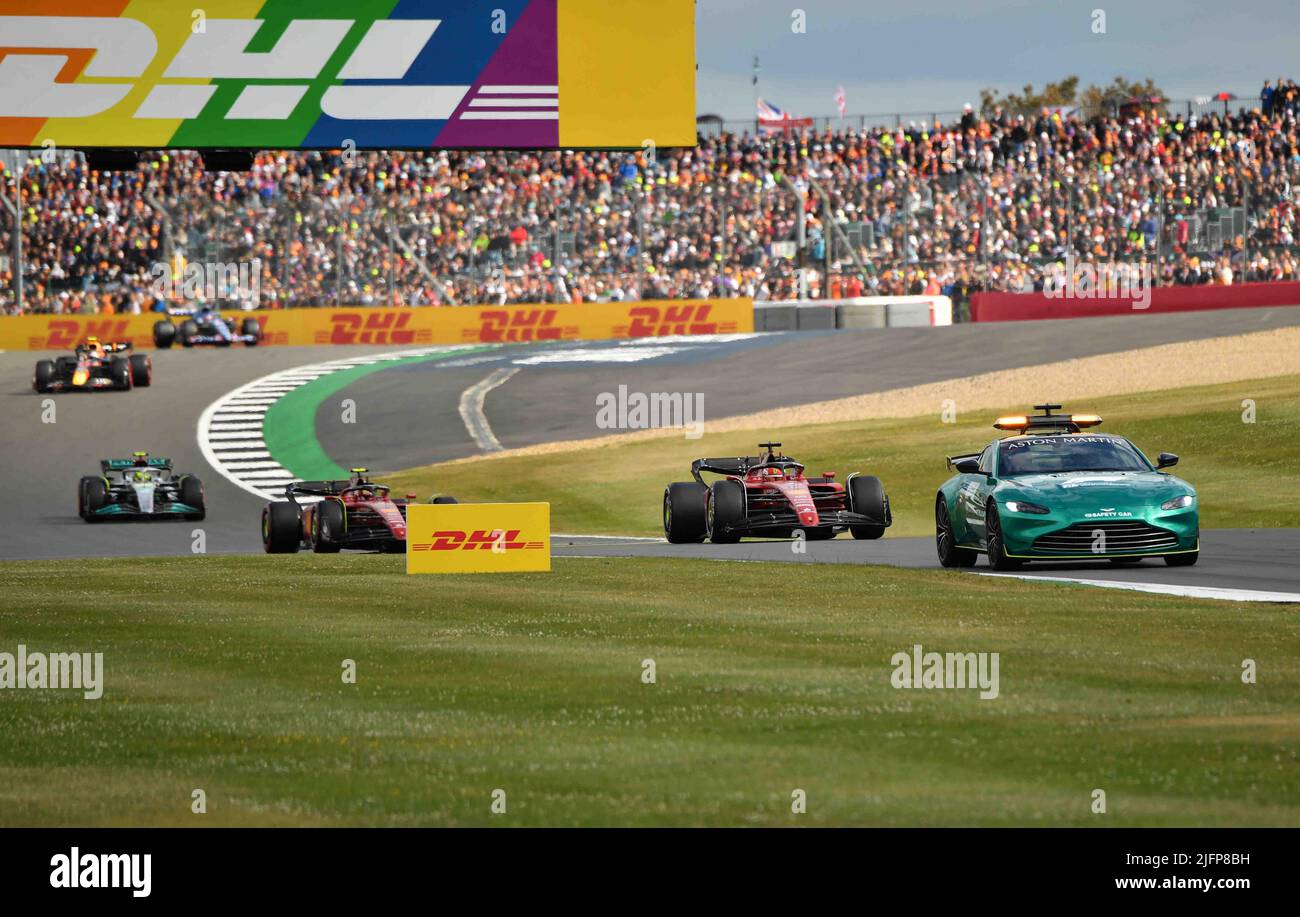 Silverstone, Royaume-Uni. 03rd juillet 2022. SILVERSTONE, Angleterre, 02. JUILLET 2022; Safety car in action, Formule 1, GRAND Prix F1 BRITANNIQUE sur le circuit Silverstone - Formel 1 Grosser Preis von England, 02. JUILLET 2022 - image, photo et Copyright © Anthony STANLEY/ATP images (STANLEY Anthony/ATP/SPP) crédit: SPP Sport Press photo. /Alamy Live News Banque D'Images