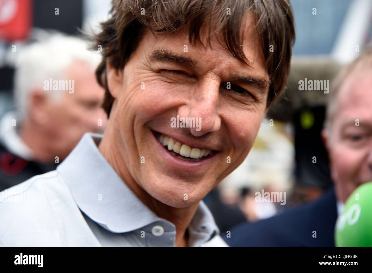 Silverstone, Royaume-Uni. 03rd juillet 2022. SILVERSTONE, Angleterre, 03. JUILLET 2022; Tom Cruise, acteur vu au Grand Prix de Formule 1, F1 BRITANNIQUE sur le circuit de Silverstone - Formel 1 Grosser Preis von England, 03. JUILLET 2022 - image, photo et Copyright © Anthony STANLEY/ATP images (STANLEY Anthony/ATP/SPP) crédit: SPP Sport Press photo. /Alamy Live News Banque D'Images